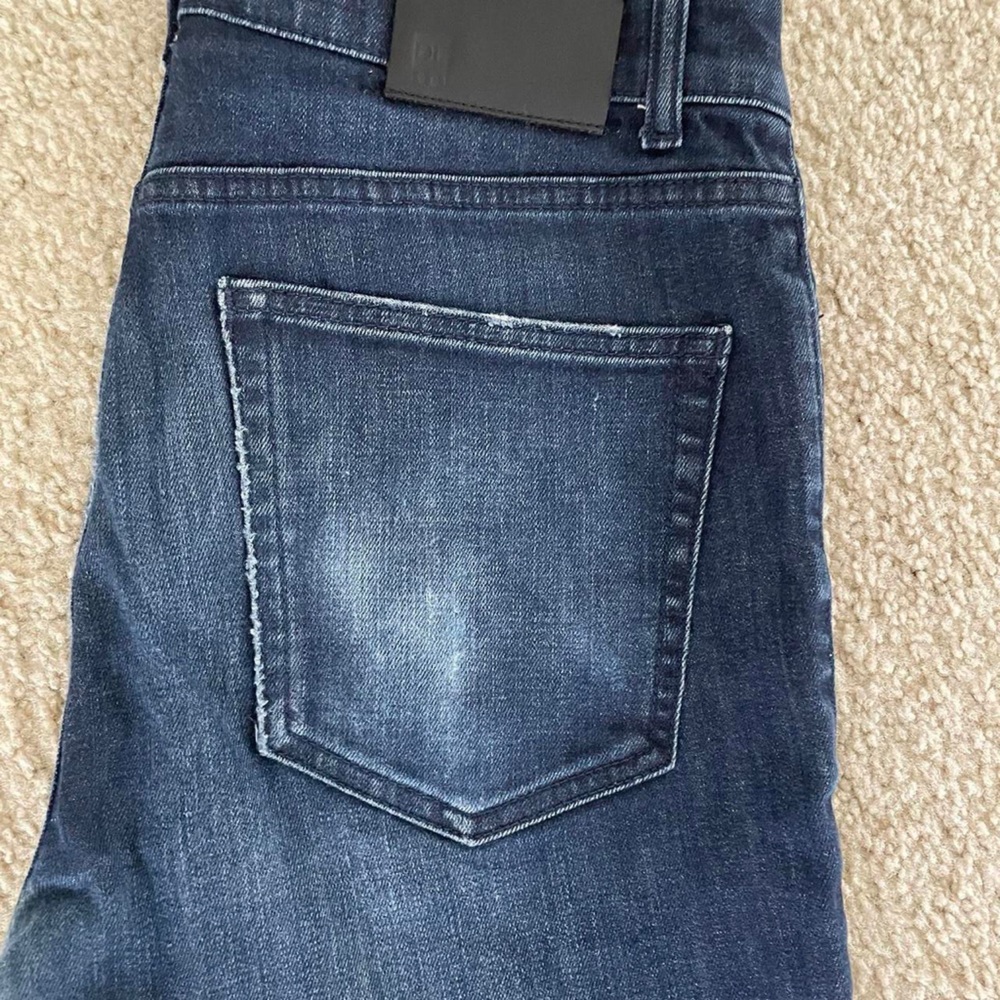 DL 1961 jeans. Straight leg. 31x32